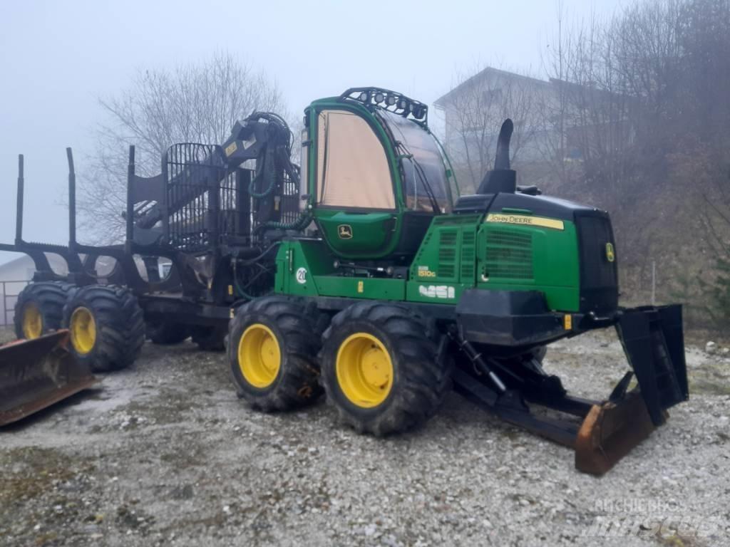 John Deere 1510G Forwardery