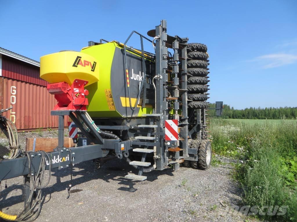 Junkkari W700 Siewniki kombinowane