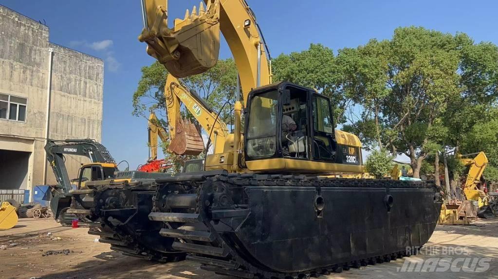 CAT 320 C Koparki pływające - amfibie
