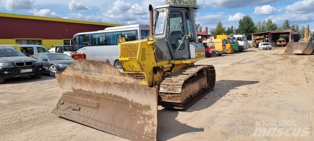 Komatsu D 41 E-6 Spycharki gąsienicowe