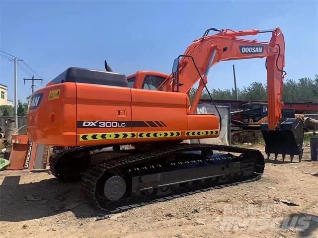 Doosan DX 300 LC Koparki gąsienicowe