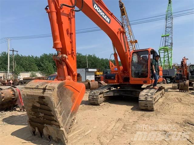 Doosan DX 300 LC Koparki gąsienicowe