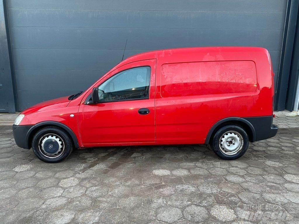Opel Combo CDTI Samochody dostawcze ze skrzynią zamkniętą