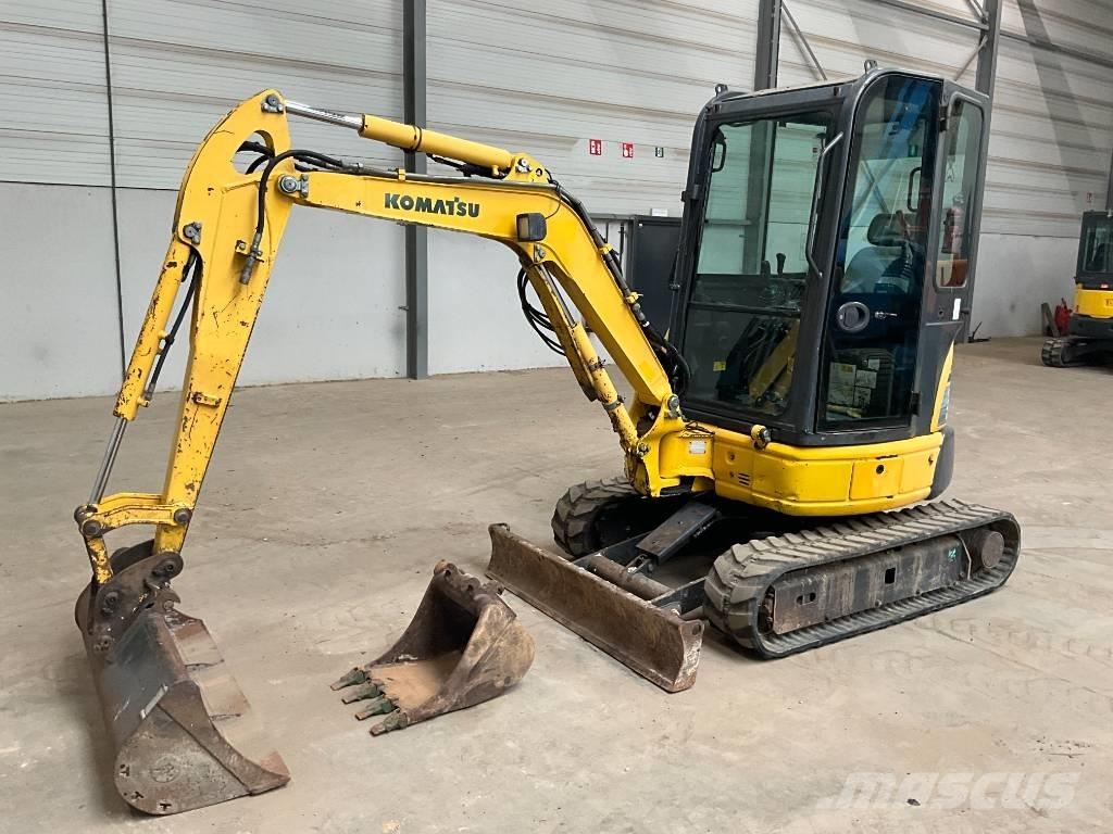 Komatsu PC 26 MR-3 Minikoparki