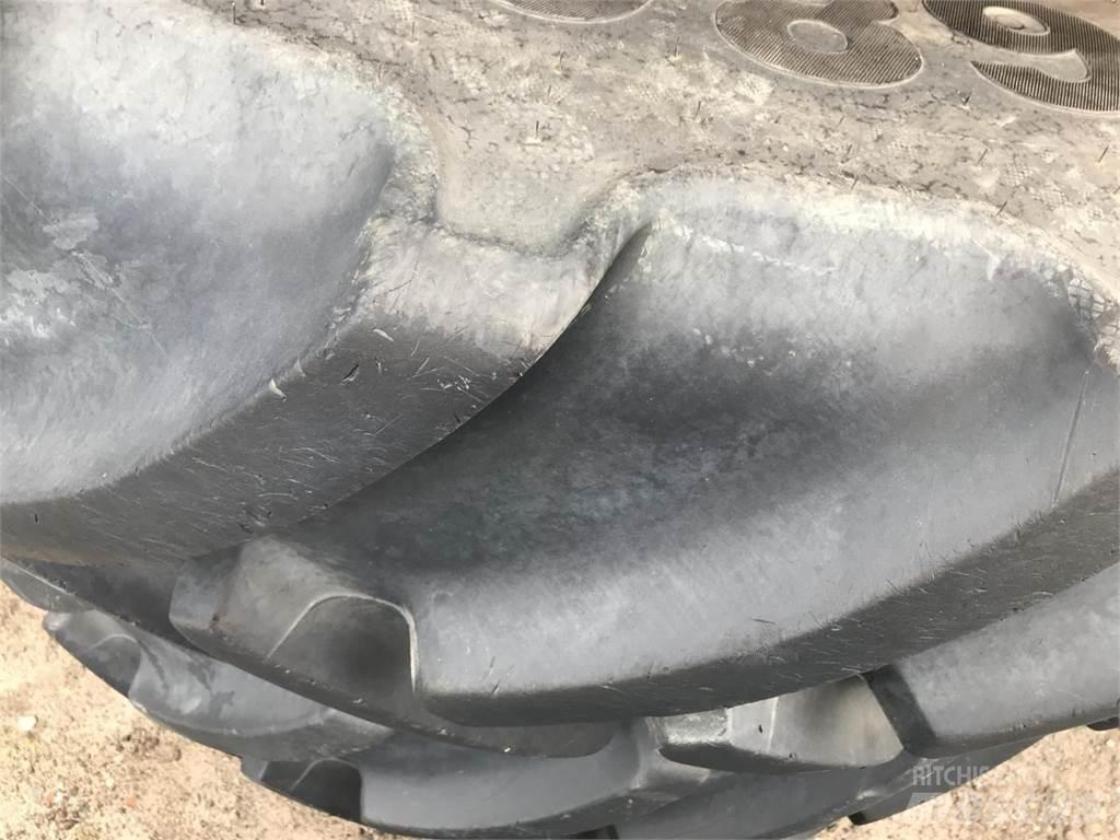 Mitas 680/80R42 Opony, koła i felgi
