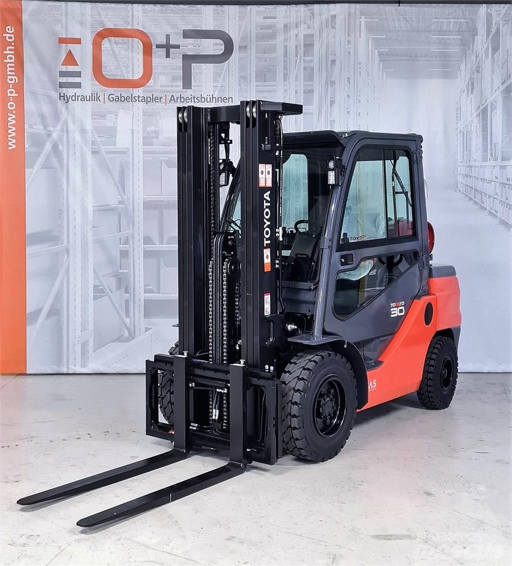 Toyota 02-8FGF30 Wózki LPG