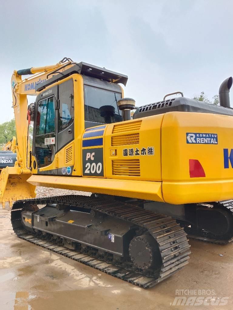 Komatsu PC200-8 Koparki gąsienicowe