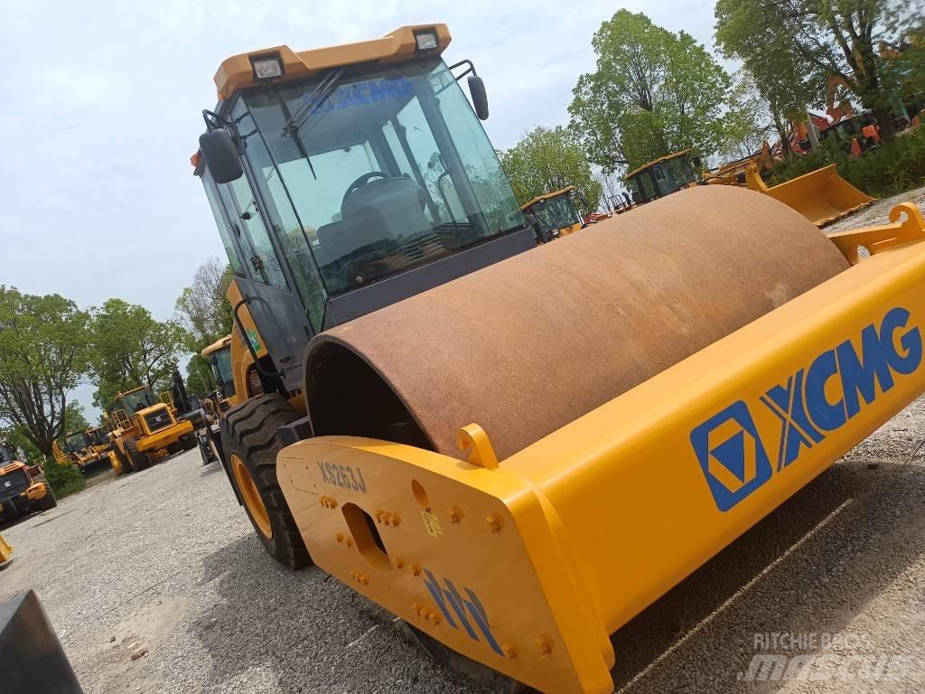 XCMG XS 263J Walce jednobębnowe