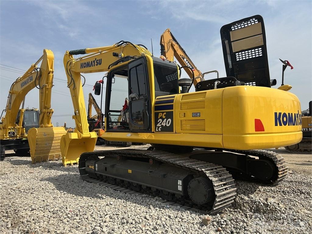 Komatsu PC 240 Koparki gąsienicowe