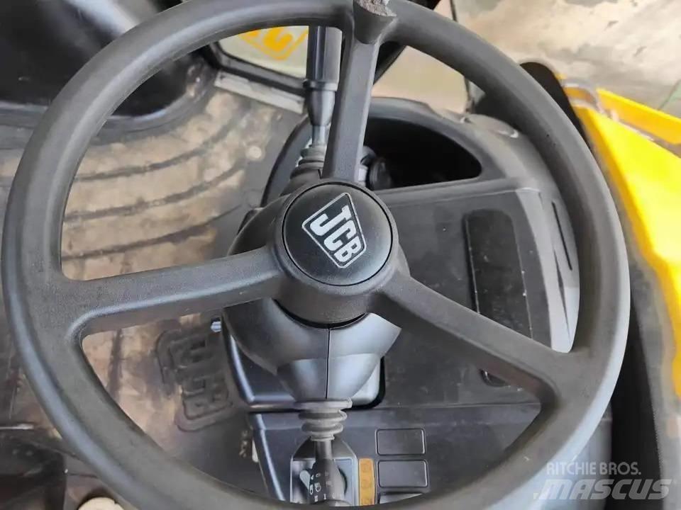 JCB 3CX Koparko-ładowarki