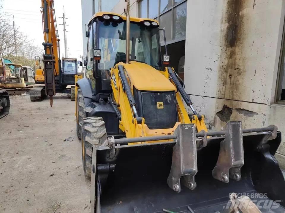 JCB 3CX Koparko-ładowarki