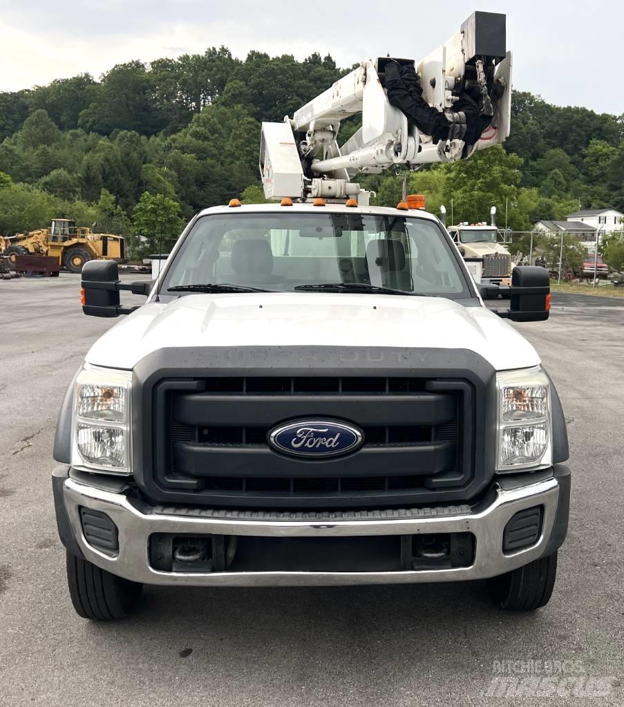 Ford F 550 Podnośniki koszowe