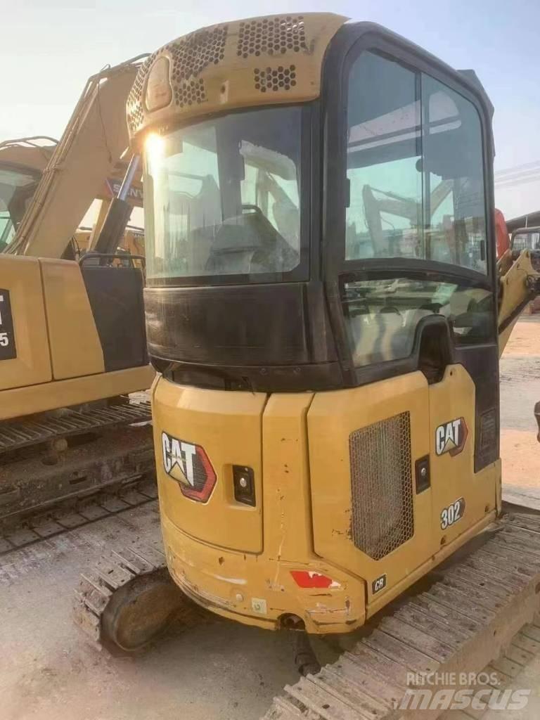 CAT 302 Minikoparki