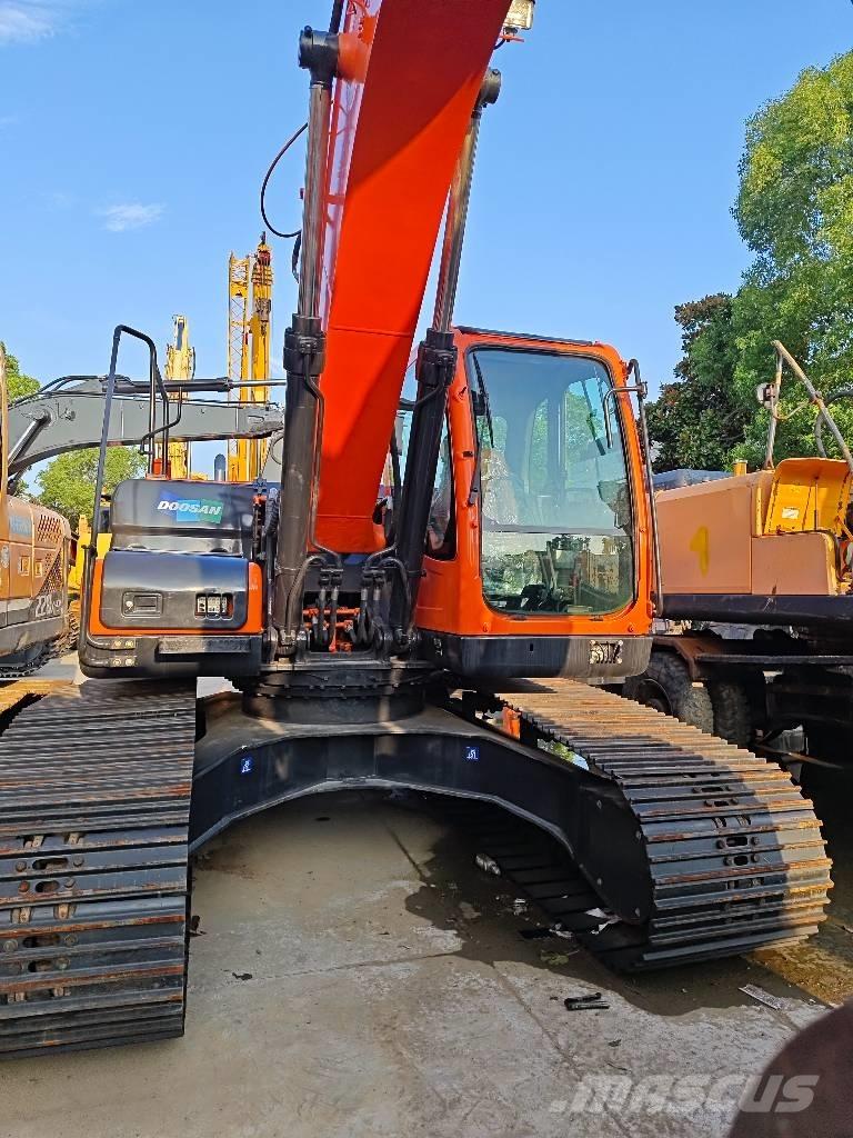 Doosan DX 225 LC-9C Koparki gąsienicowe