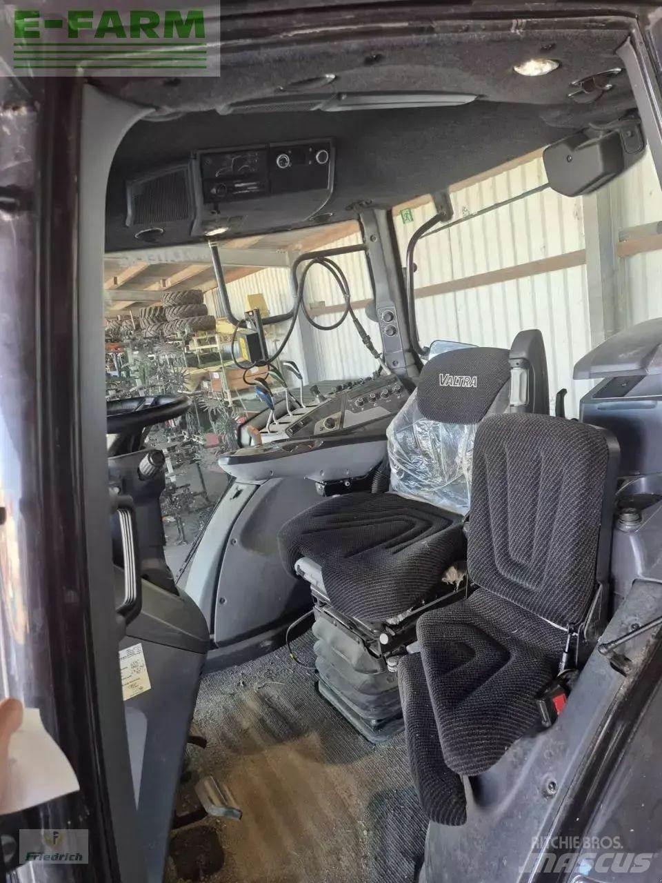 Valtra t235a Ciągniki rolnicze