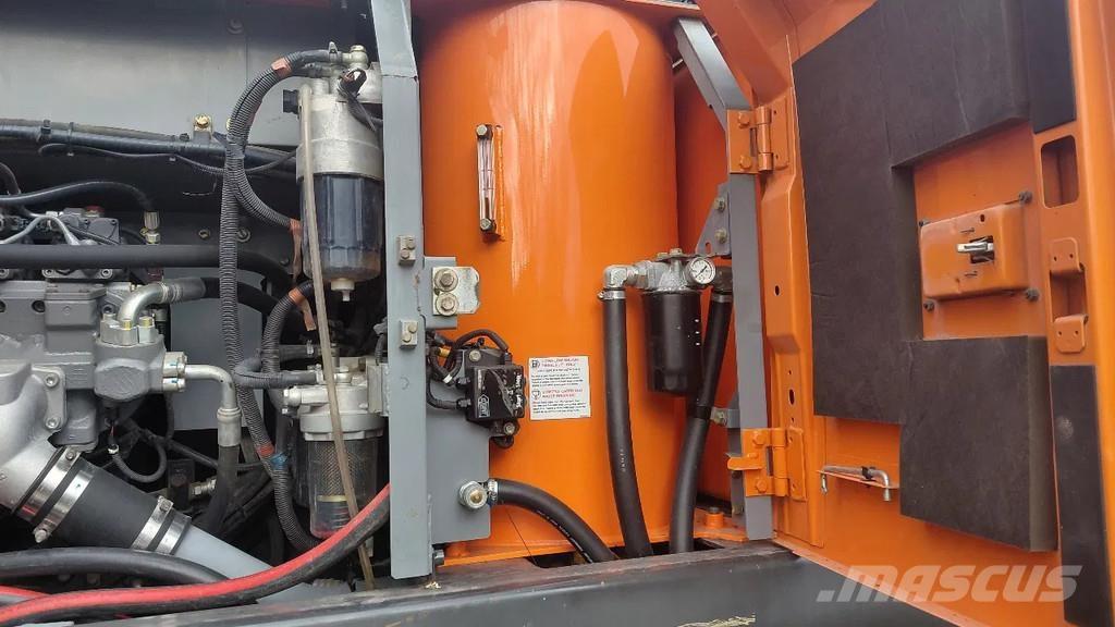 Hitachi ZX220W-5B Koparki kołowe