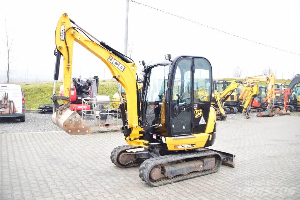 JCB 8026 CTS Minikoparki