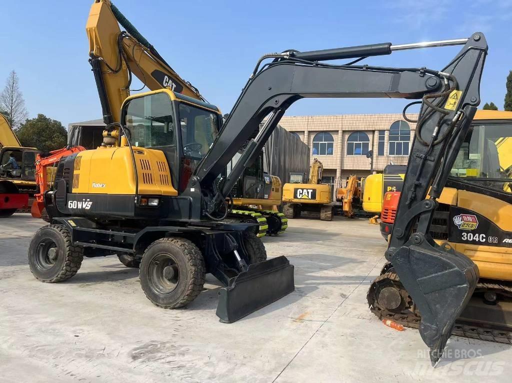 Hyundai R60W-9 Koparki kołowe