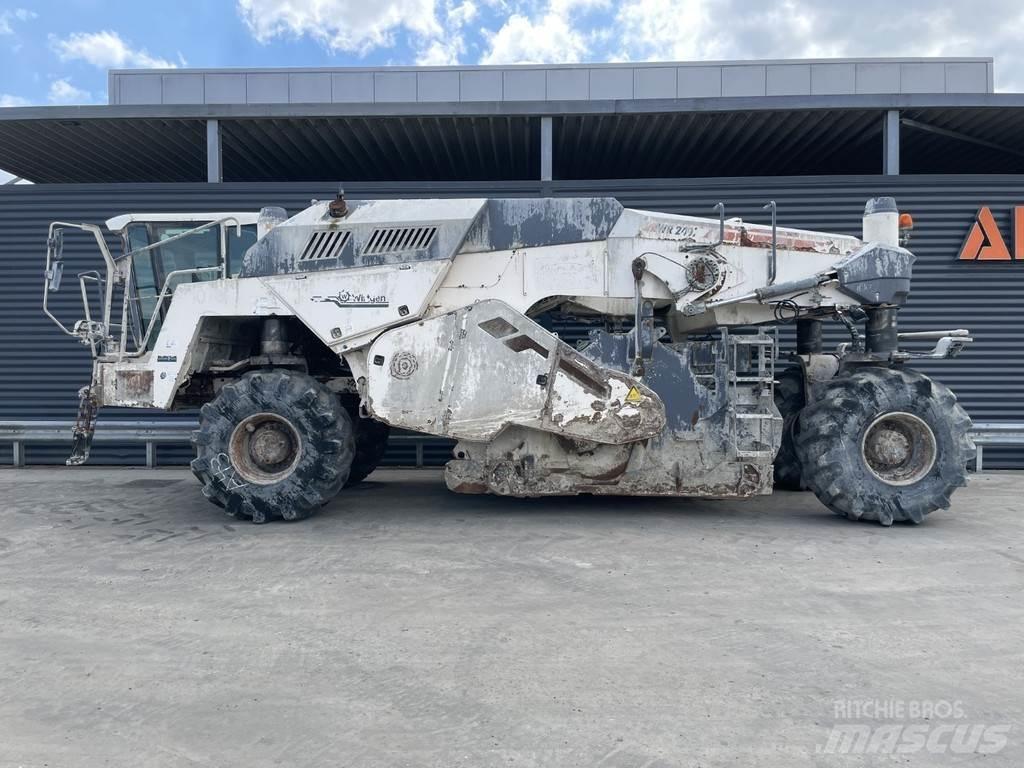 Wirtgen WR 240I Recyklery do asfaltu
