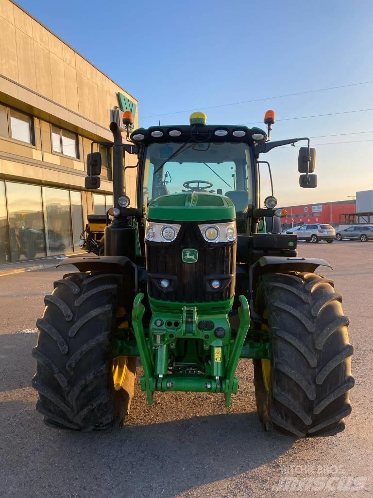John Deere 6215 R Ciągniki rolnicze