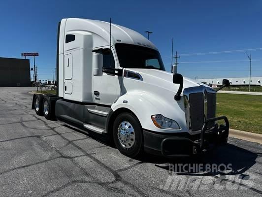 Kenworth T 680 Ciągniki siodłowe