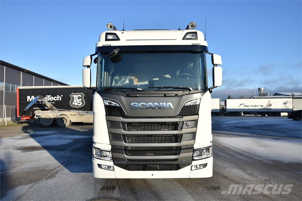 Scania R590 8X4 Pojazdy pod zabudowę