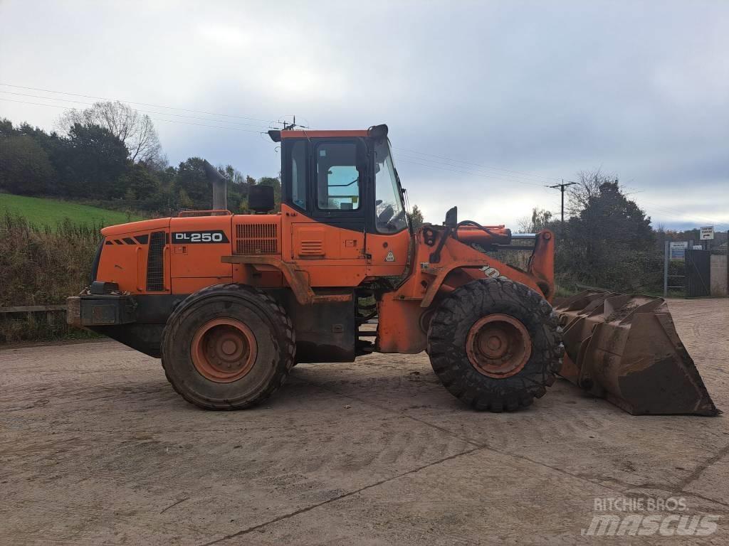 Doosan DL 250 Ładowarki kołowe