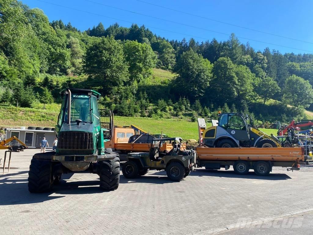 John Deere 1110 Forwardery
