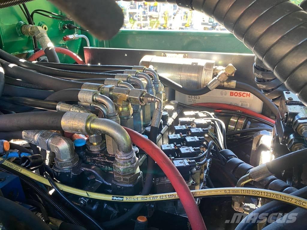 John Deere 1110 Forwardery