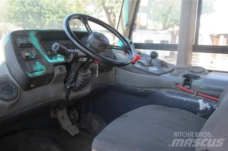Bell B20D Cysterna