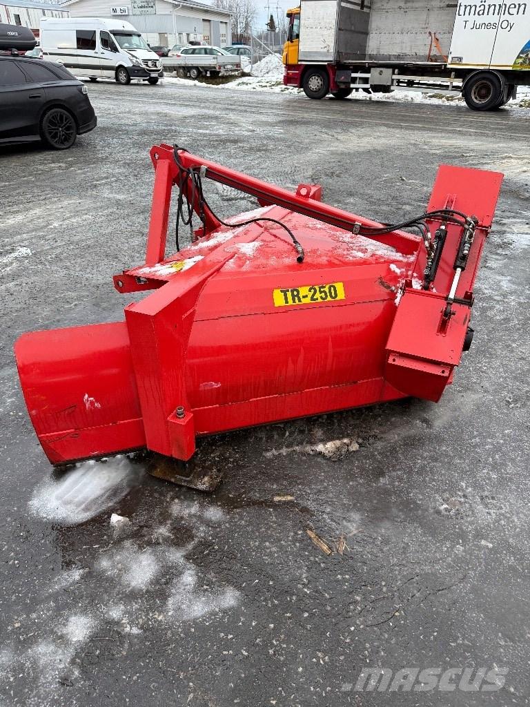 Varila Steel TR 250 Pługi wirnikowe