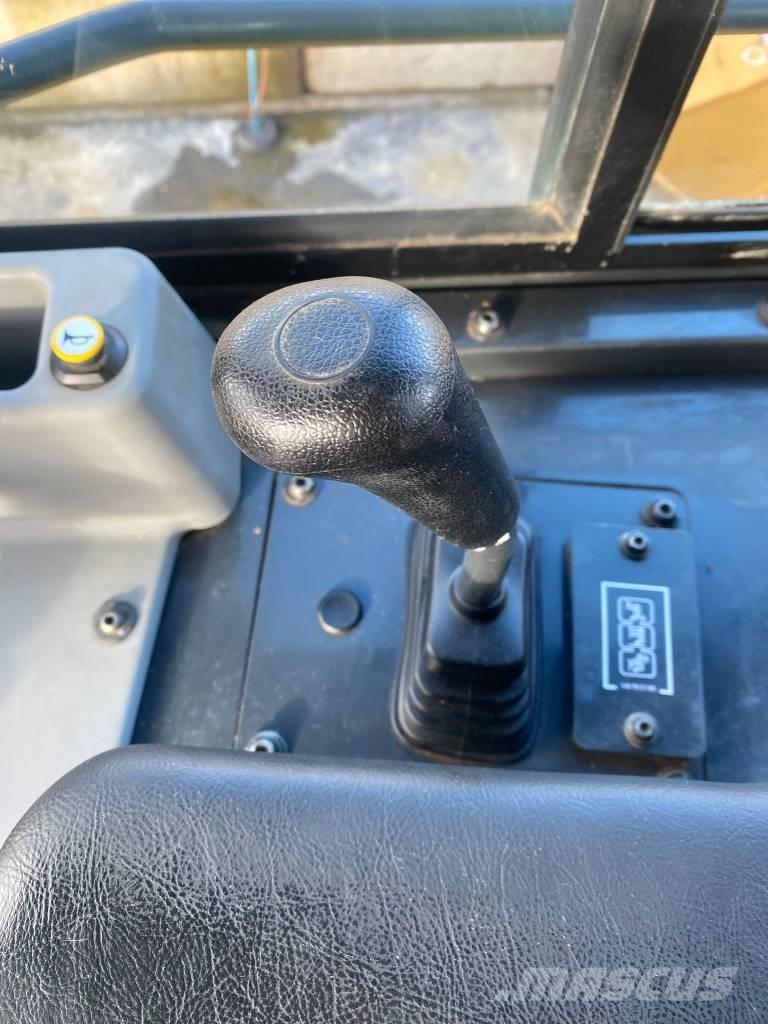 Komatsu D 61 PXi-24 Spycharki gąsienicowe