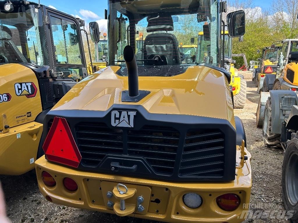 CAT 906 Ładowarki kołowe