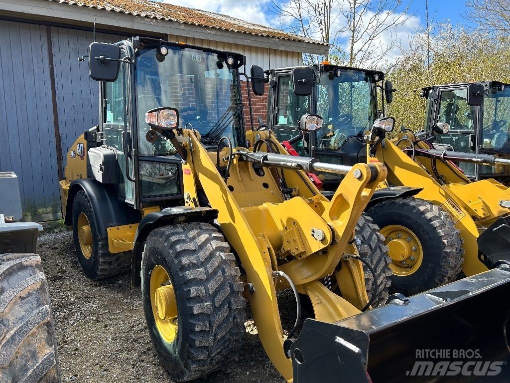 CAT 906 Ładowarki kołowe