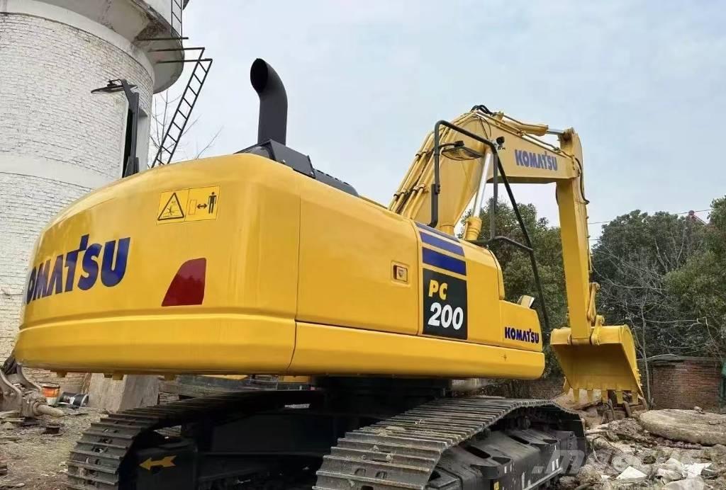 Komatsu PC 200-8 Koparki gąsienicowe