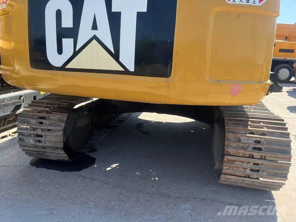 CAT 323 D L Koparki gąsienicowe