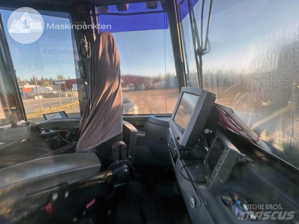 Valmet 890.3 Forwardery