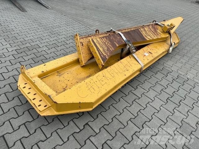 CAT 745 TAIL GATE Wozidła przegubowe