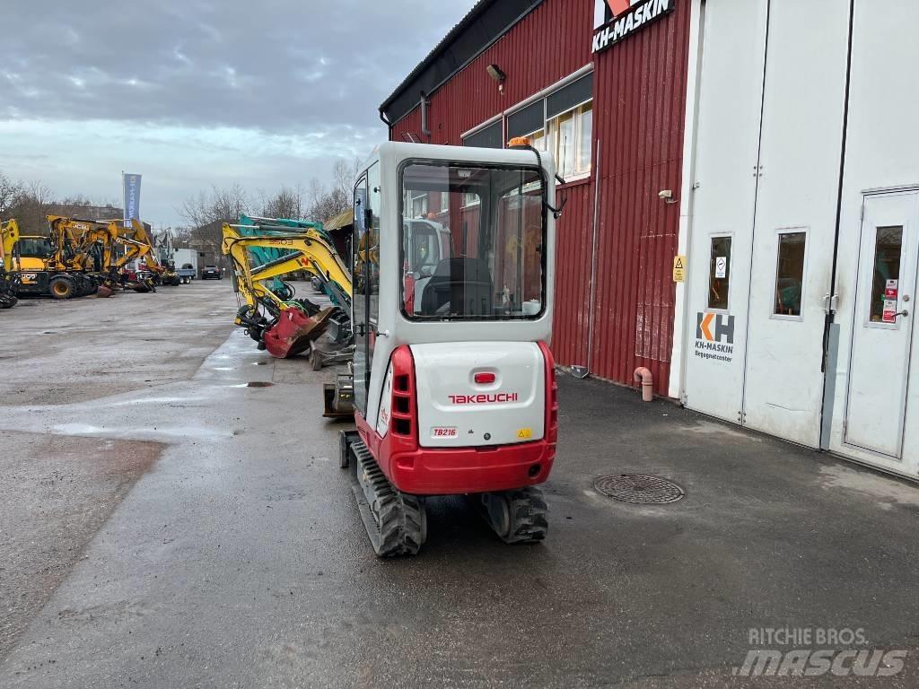 Takeuchi TB 216 Minikoparki