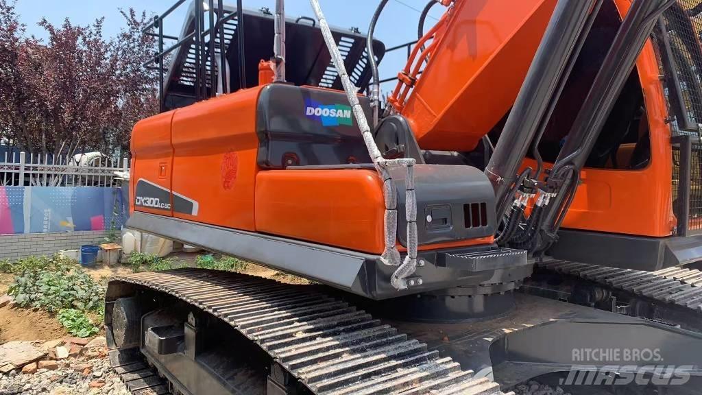 Doosan DX 300 LC Koparki gąsienicowe