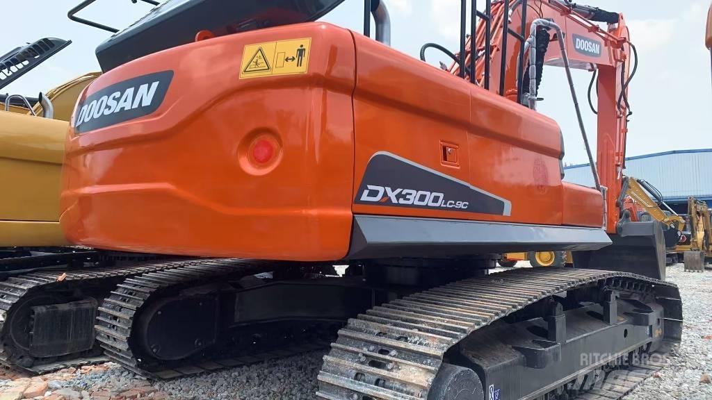 Doosan DX 300 LC Koparki gąsienicowe