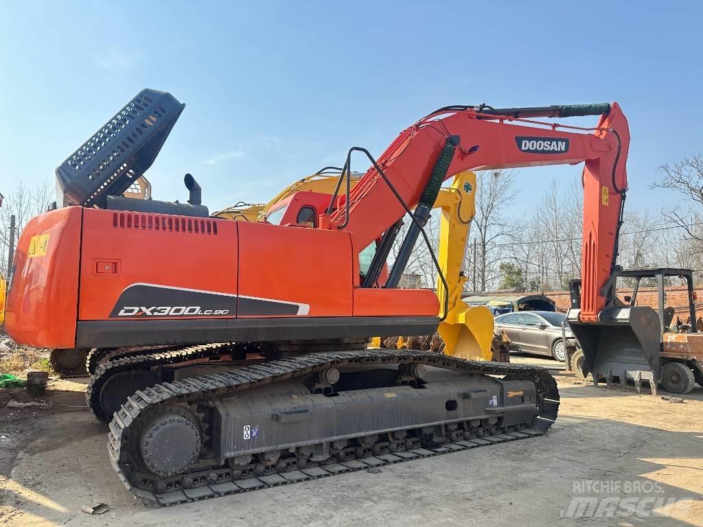 Doosan DX 300 Koparki gąsienicowe
