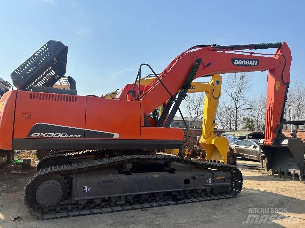 Doosan DX 300 Koparki gąsienicowe