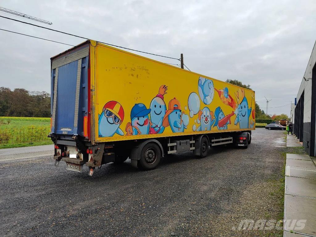 Renders X-Steering Naczepy kontenery