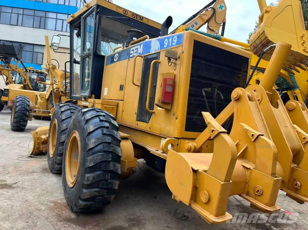 SEM 919 Równiarki