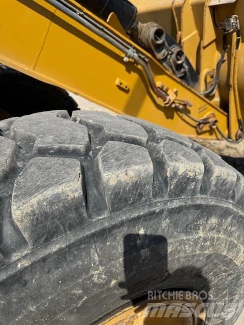 CAT 930 H Ładowarki kołowe