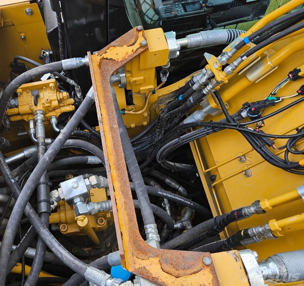 CAT 320 Koparki gąsienicowe