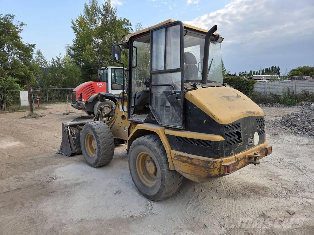 CAT 906 Ładowarki kołowe