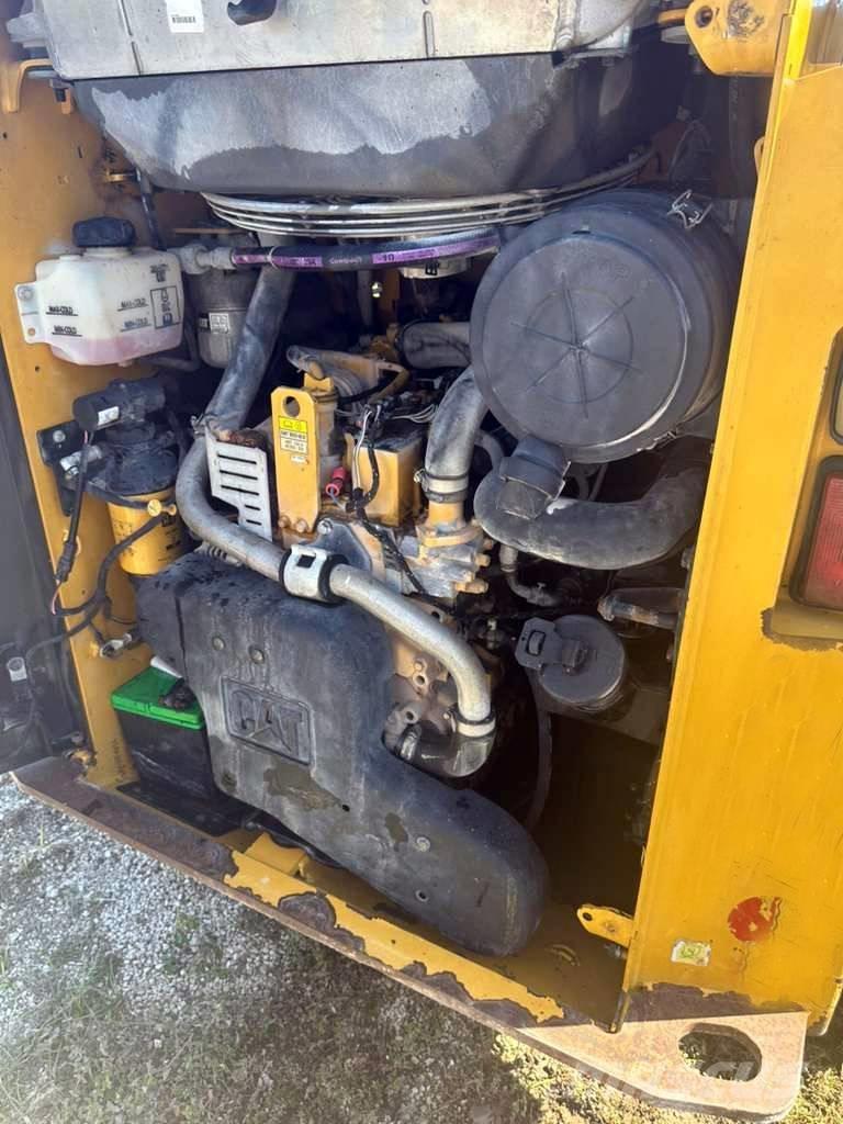 CAT 259 D Ładowarki burtowe