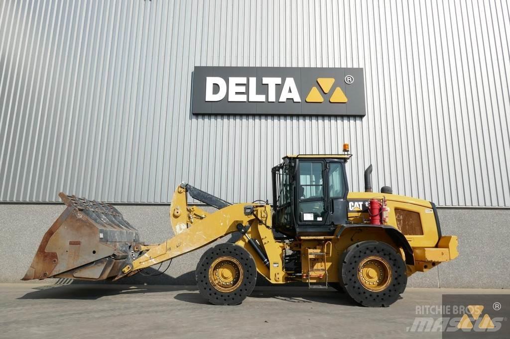CAT 938M Ładowarki kołowe